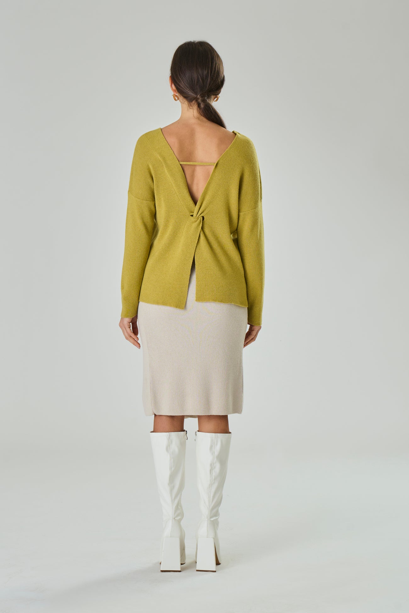 Maglia in misto Cashmere con incrocio sul retro - Andrea