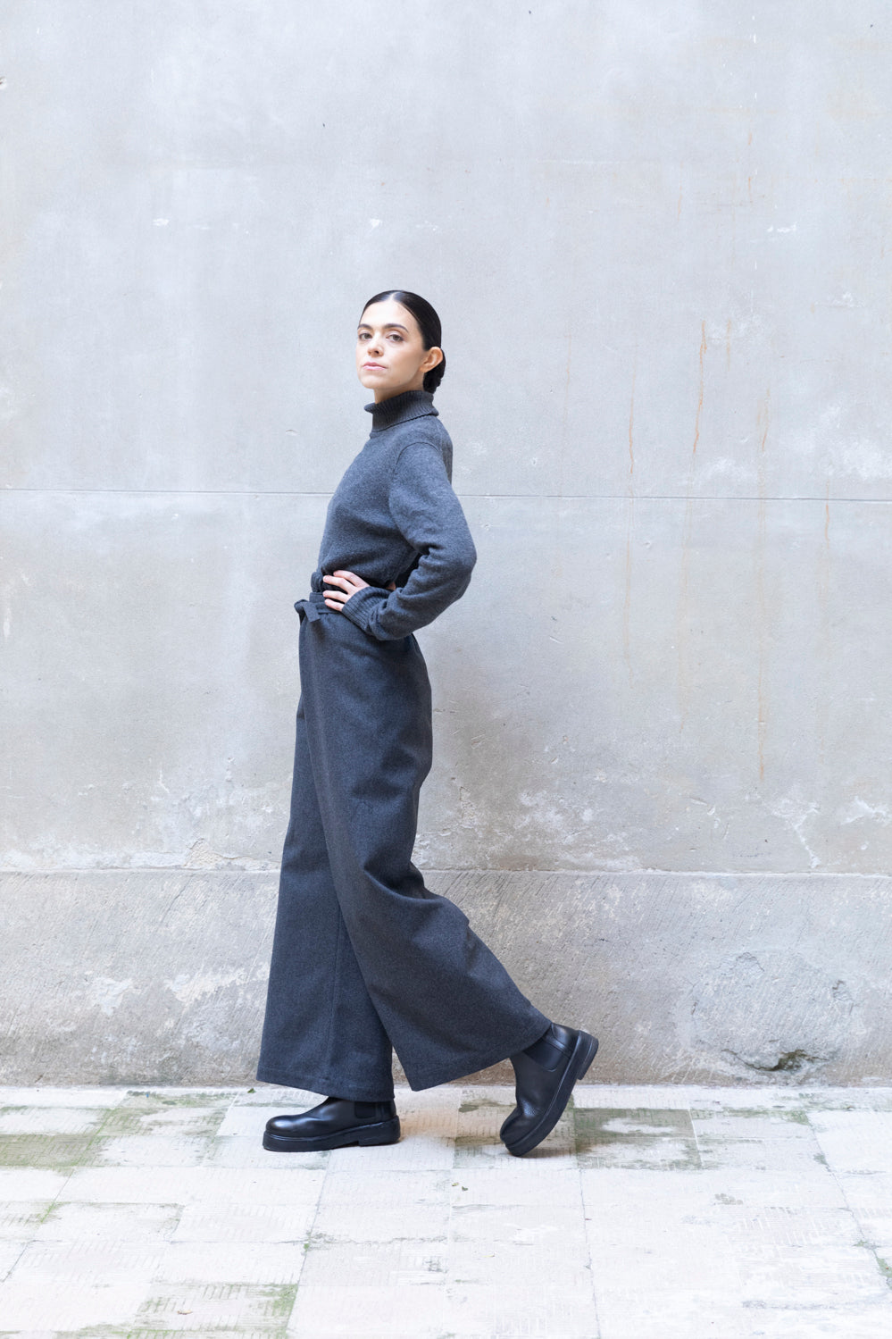 Wide-Leg Long Pants-1