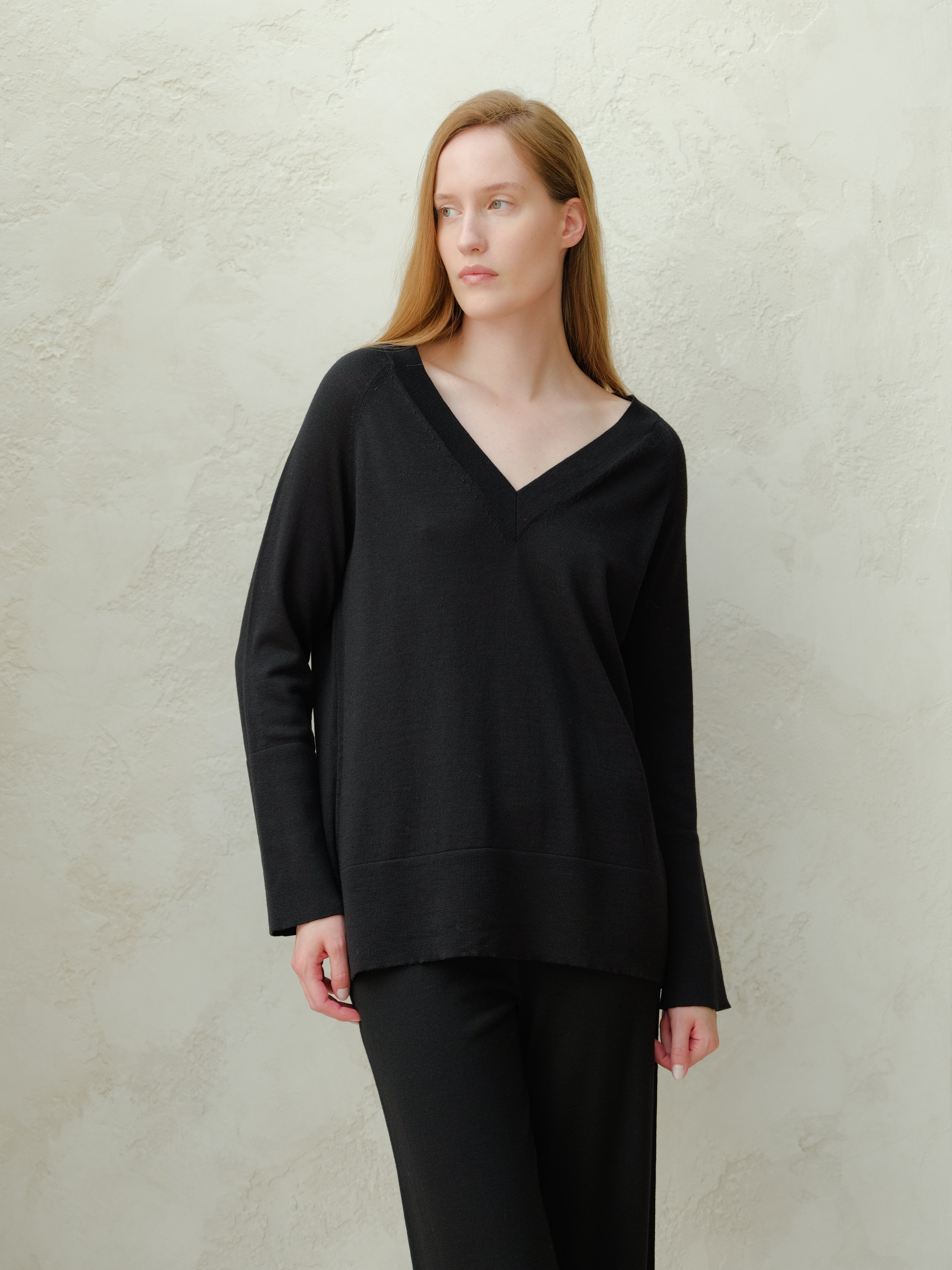 Extra Fine Merino V-Neck Maxi Sweater