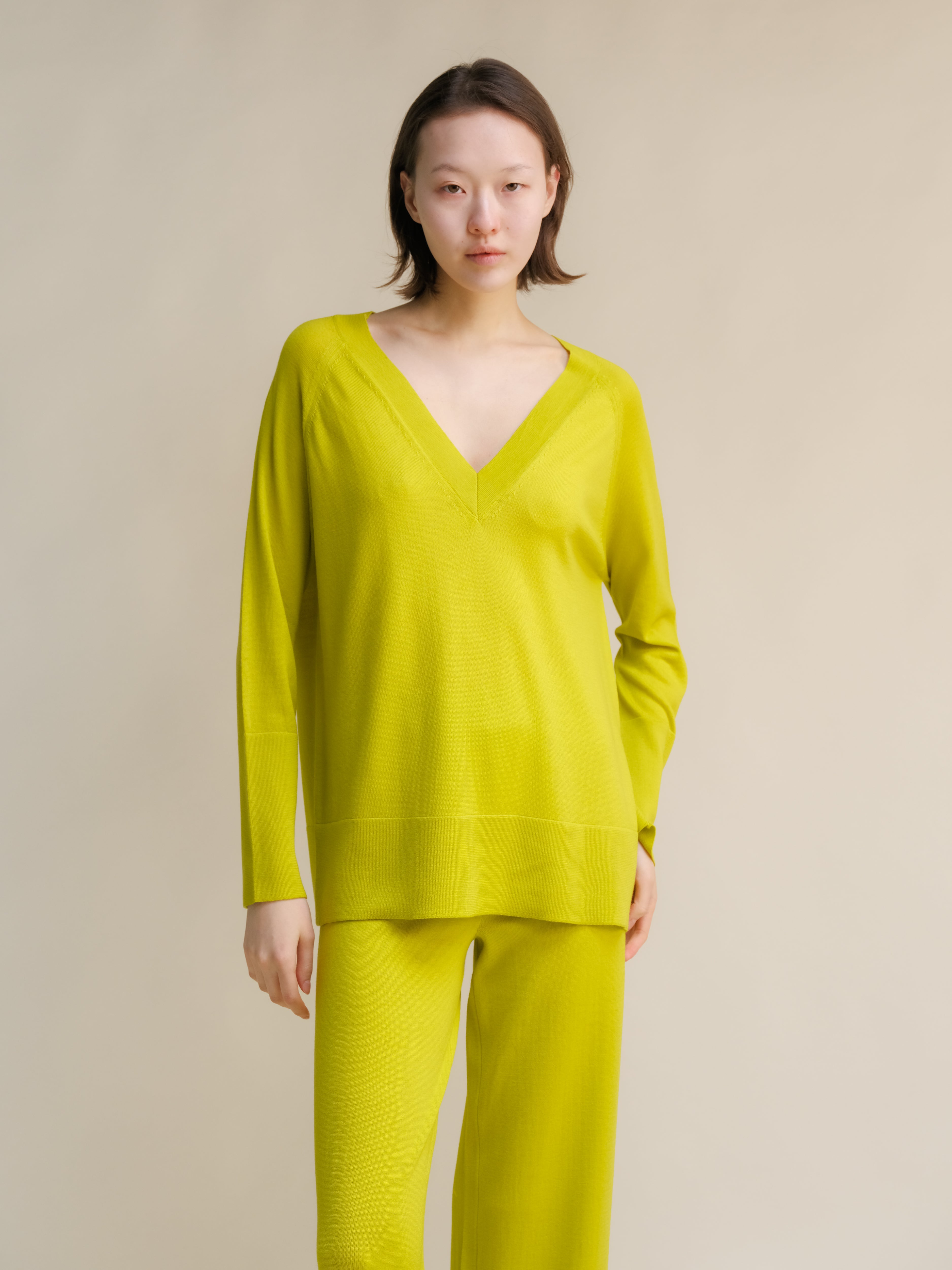Extra Fine Merino V-Neck Maxi Sweater