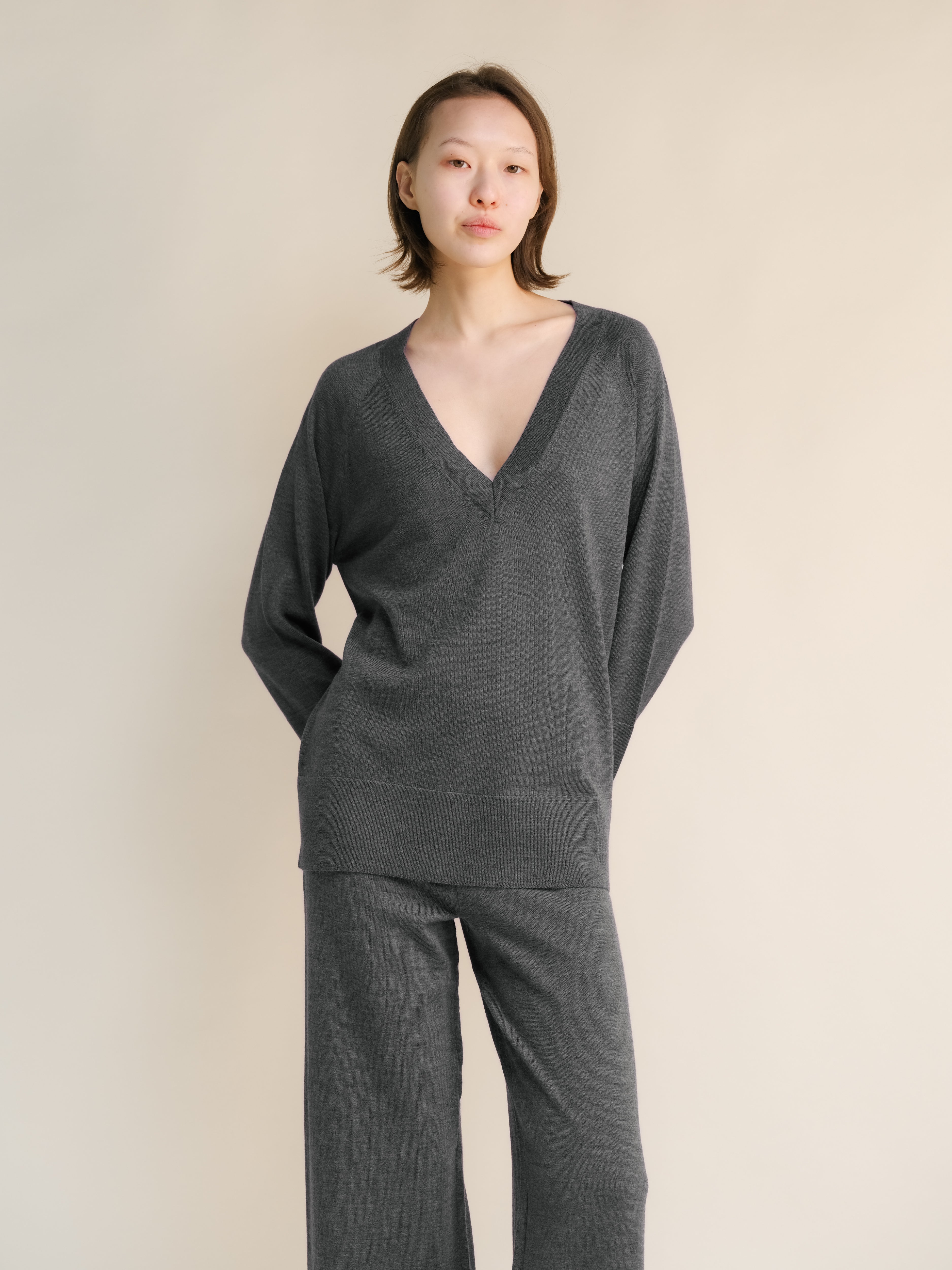 Extra Fine Merino V-Neck Maxi Sweater