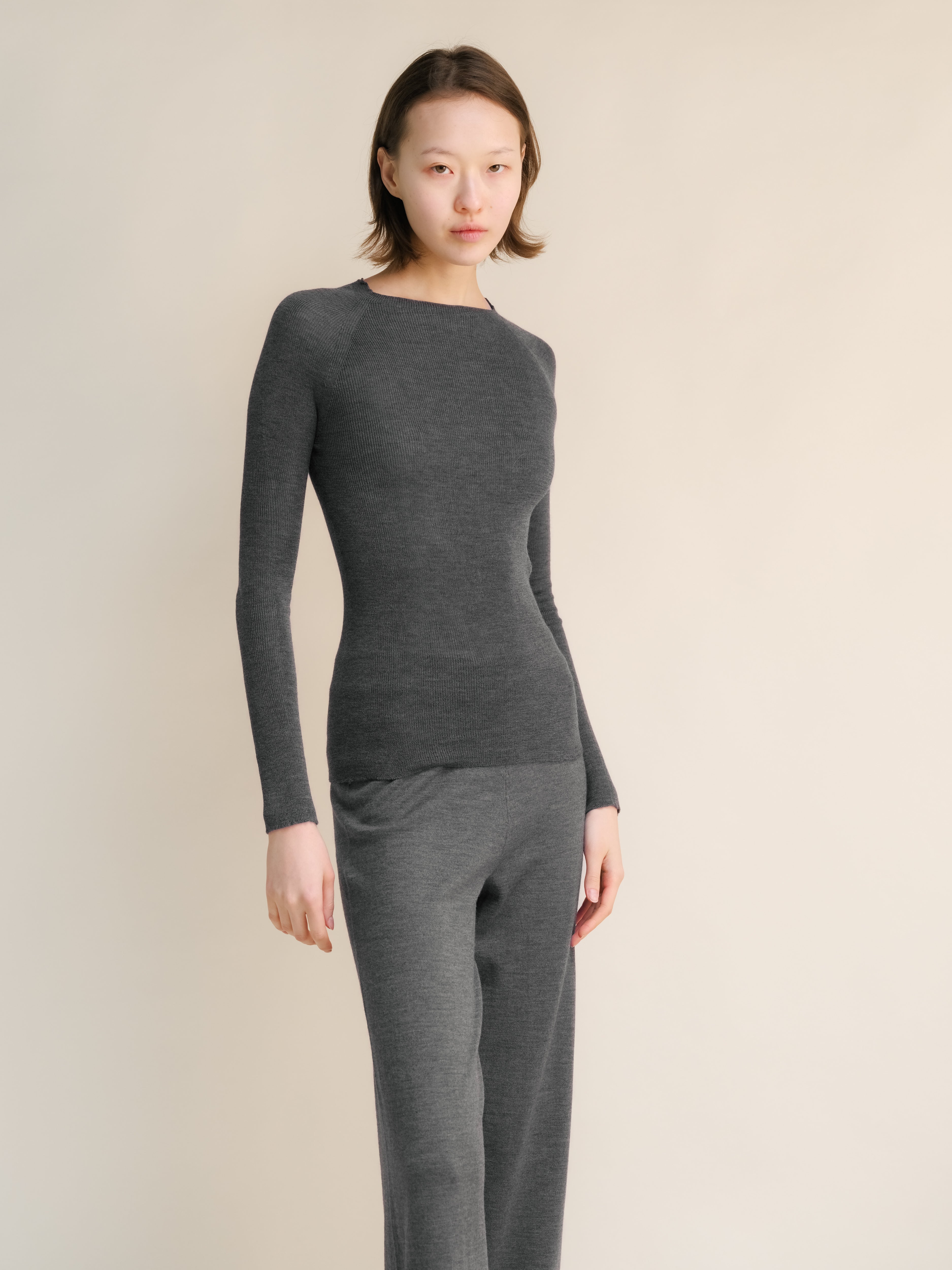 Maglia Girocollo a Costine in Lana Merino Extrafine