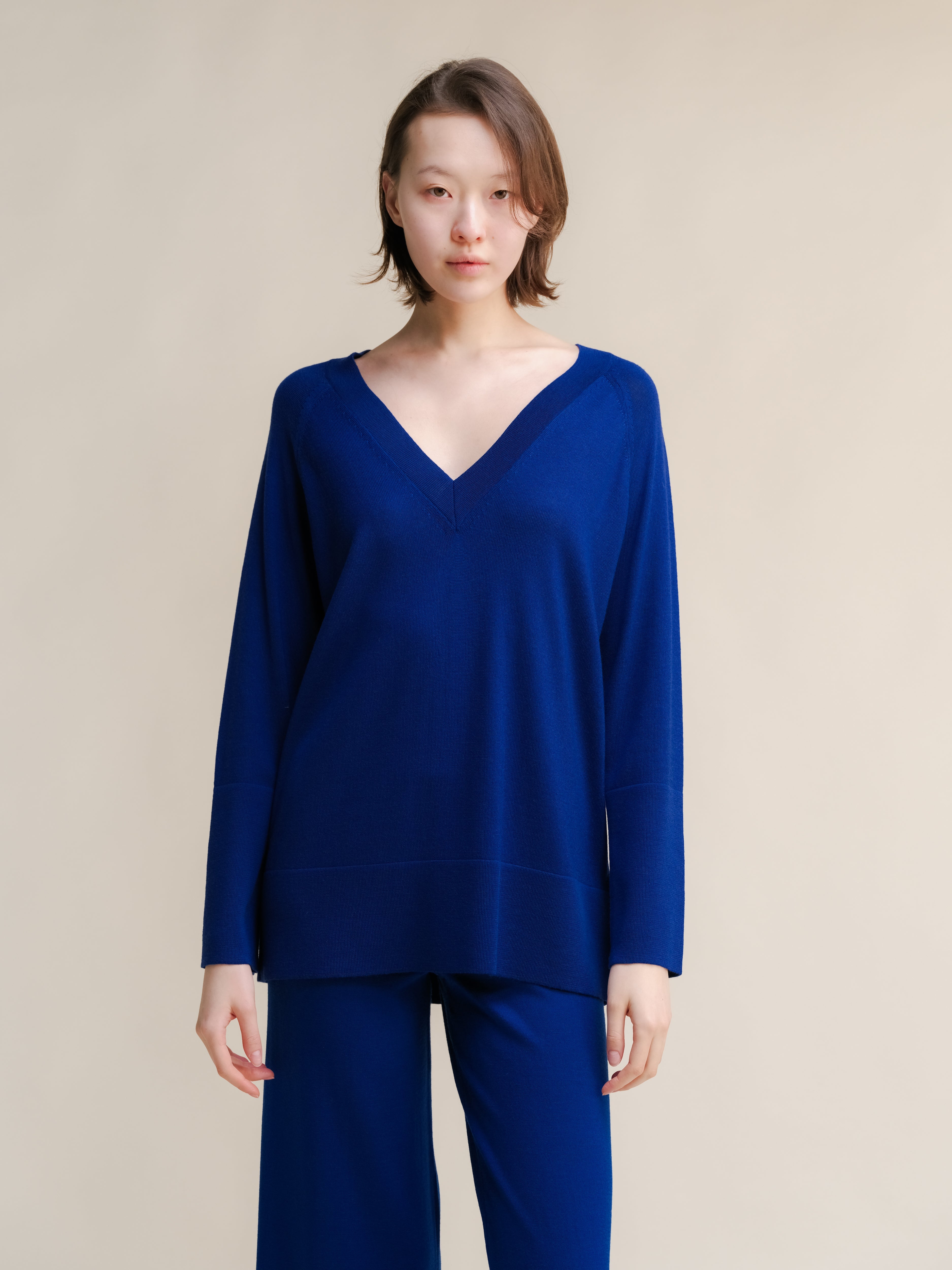 Extra Fine Merino V-Neck Maxi Sweater