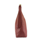 RB1017Q | Women's Soft Shoulder Bag in Genuine Leather Made in Italy with removable shoulder strap. Shiny Gold metal snap hook attachments - Ruby color - Dimensions: cm 36 x 40 x 13