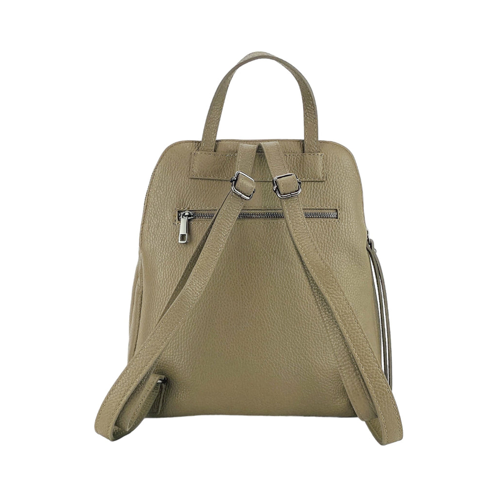 RB1018AQ | Women's Double Compartment Backpack in Genuine Leather Made in Italy with adjustable shoulder straps. Gunmetal metal hardware - Taupe color - Dimensions: cm 26 x 30 x 14.5
