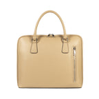 RB1019AQ | Valigetta Business Unisex in Vera Pelle Made in Italy, con tracolla removibile. Attacchi con moschettoni in metallo con finitura nichel lucido.  Colore: Taupe Dimensioni: 37 × 29 × 6,5 cm
