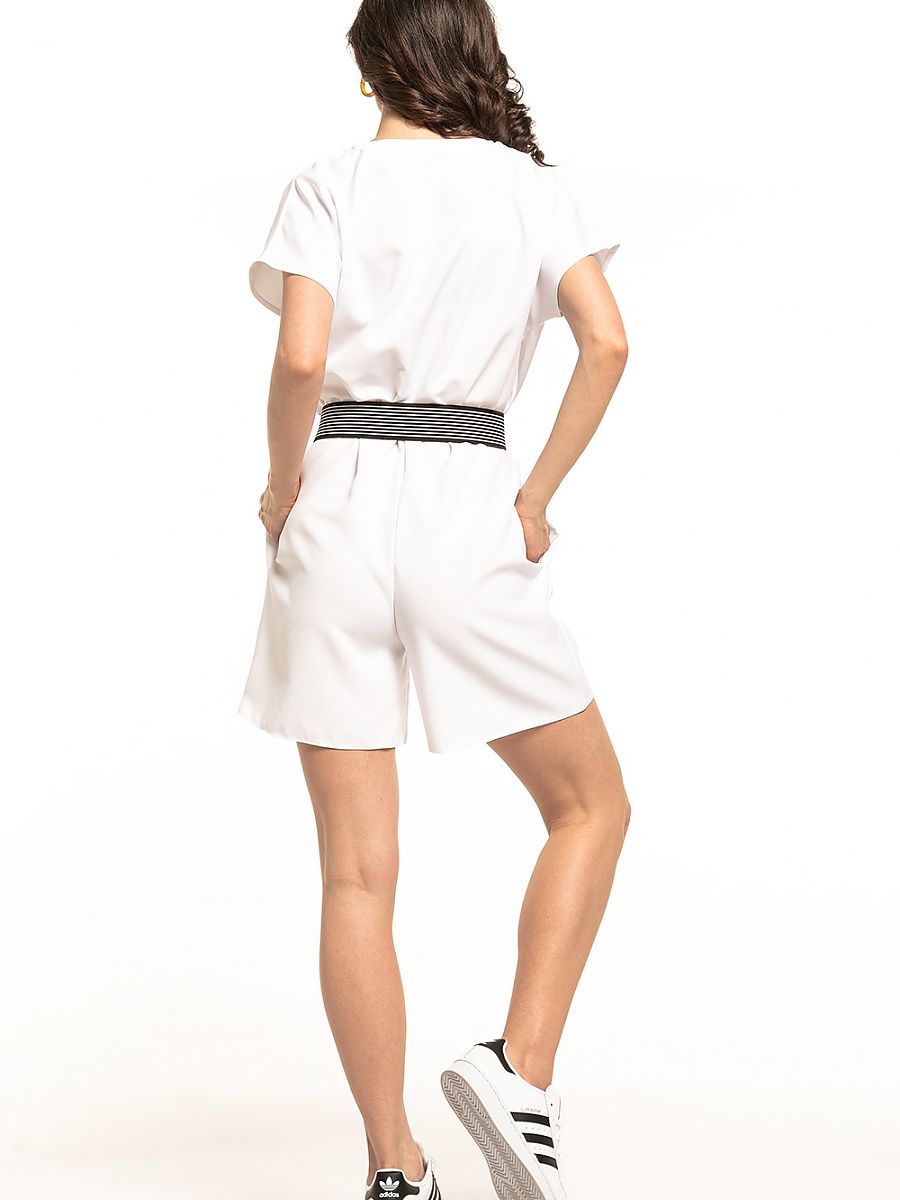 jumpsuit estiva con maniche corte